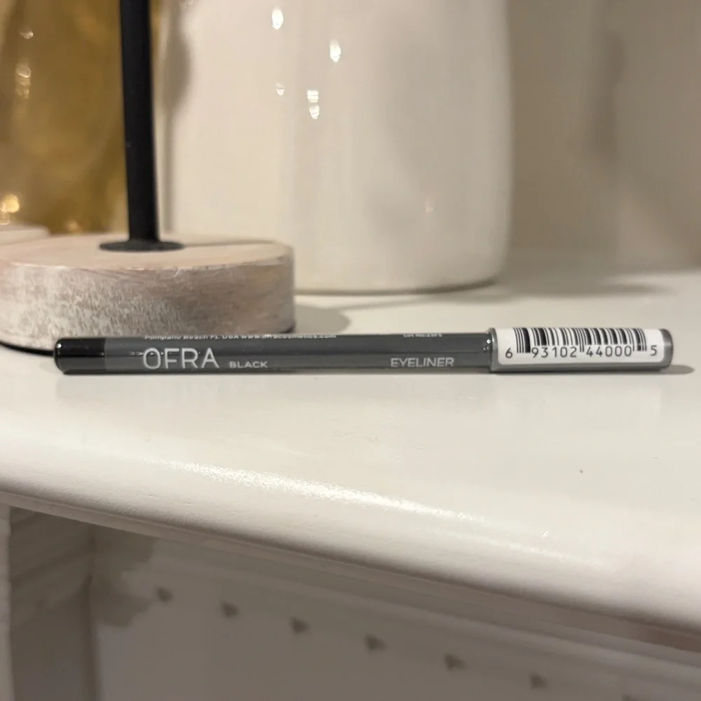 Ofra Cosmetics Black Eyeliner Pencil - NEW & SEALED!! makeup beauty eye eyes